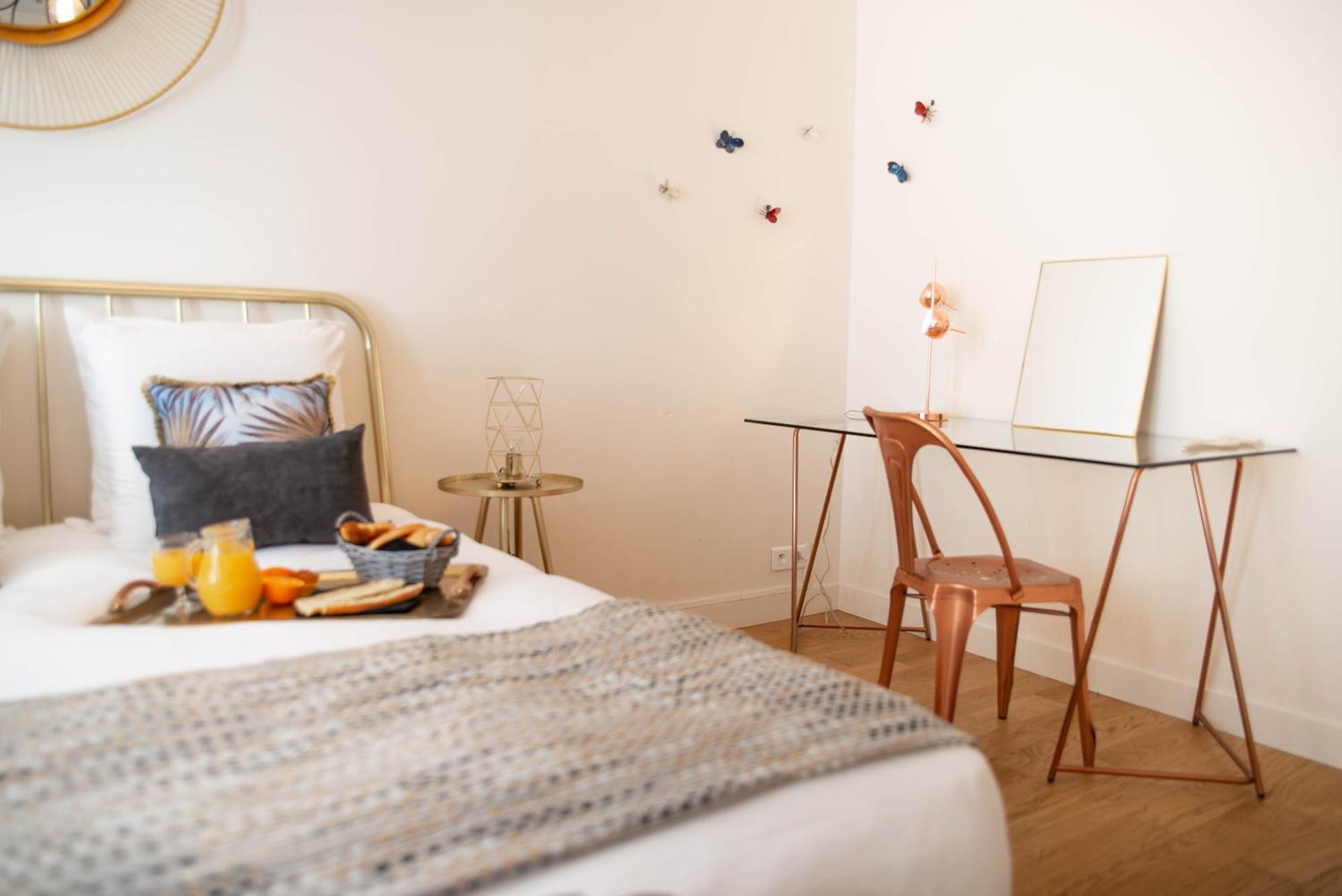 The Charming Rue Cler Apartamento Paris Exterior foto