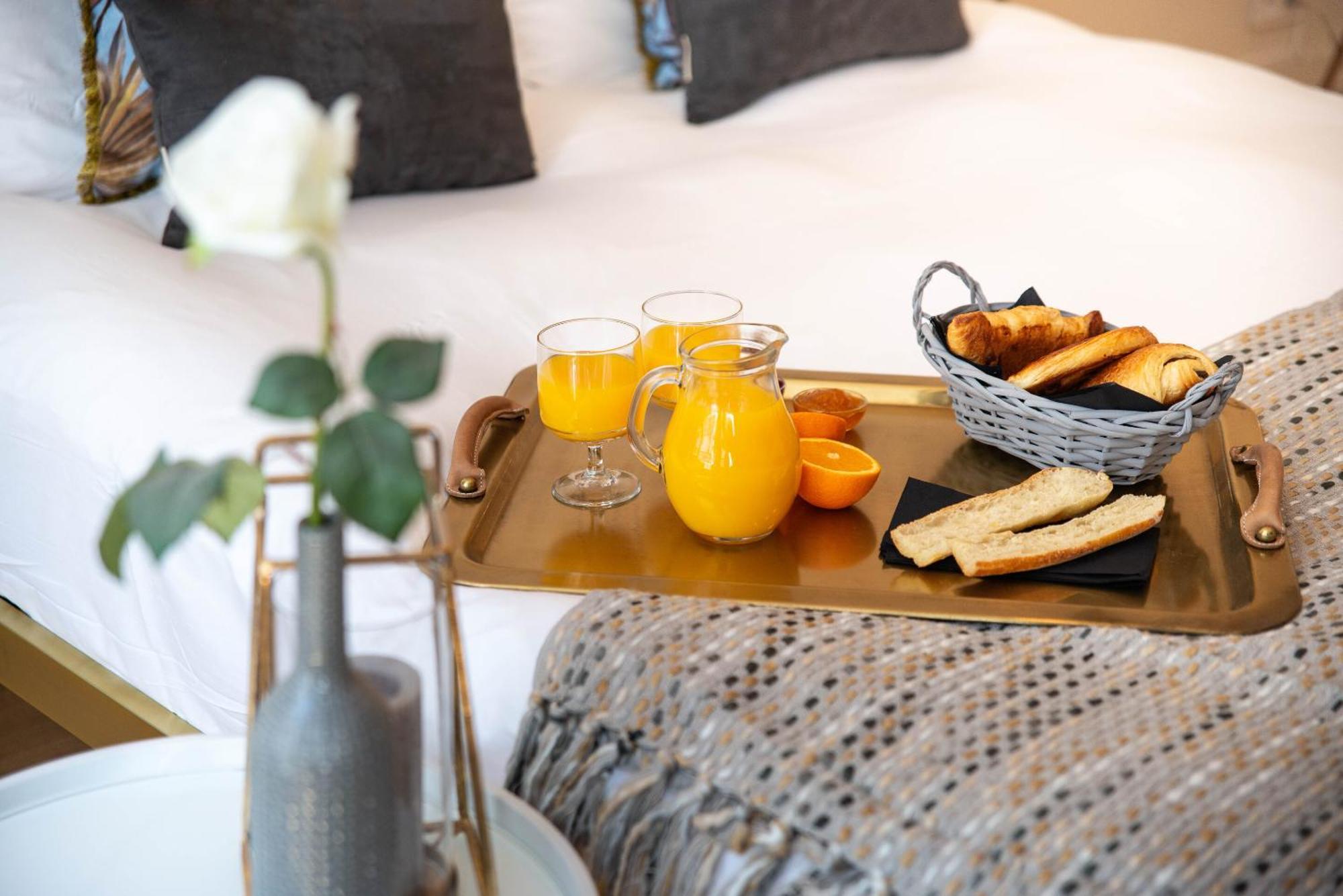 The Charming Rue Cler Apartamento Paris Exterior foto